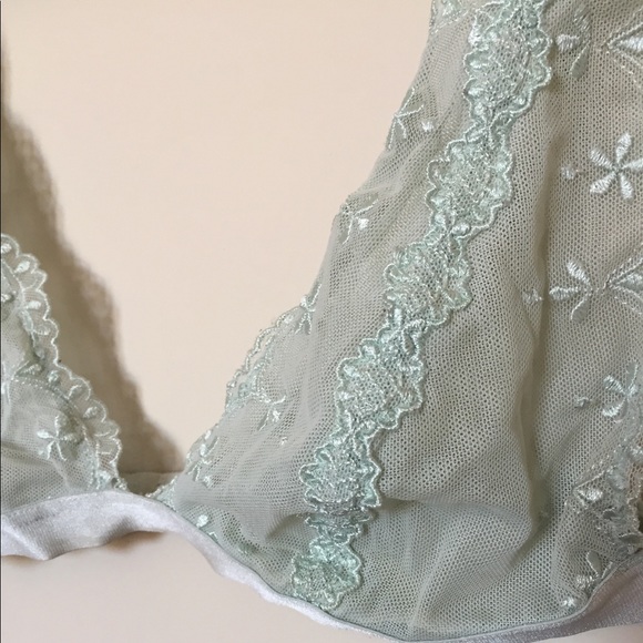 Bralette - Picture 2 of 3